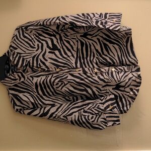 EUC WOMEN'S BUTTON DOWN BLOUSE